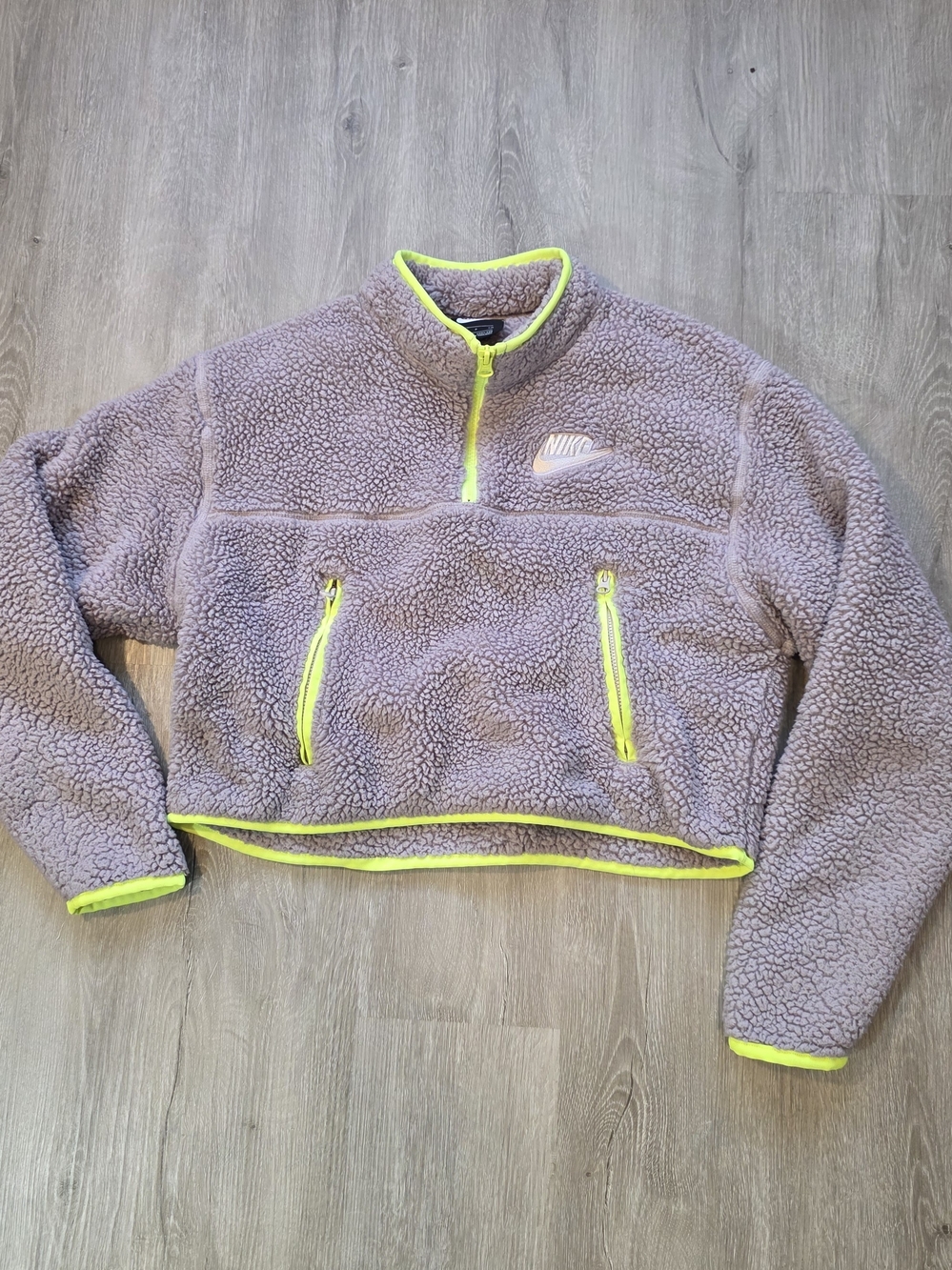 Nike Women's Gray Sherpa Half-Zip Jacket Neon Trim Small